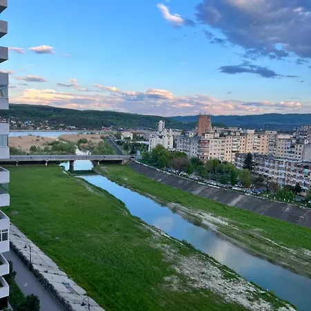 Ferienwohnung The Bliss Râmnicu Vâlcea Exterior foto