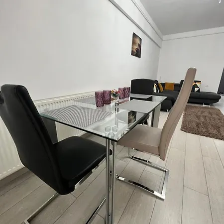 Ferienwohnung The Bliss Râmnicu Vâlcea Exterior foto